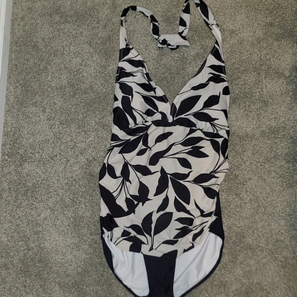Women's plus size one piece bathing suit